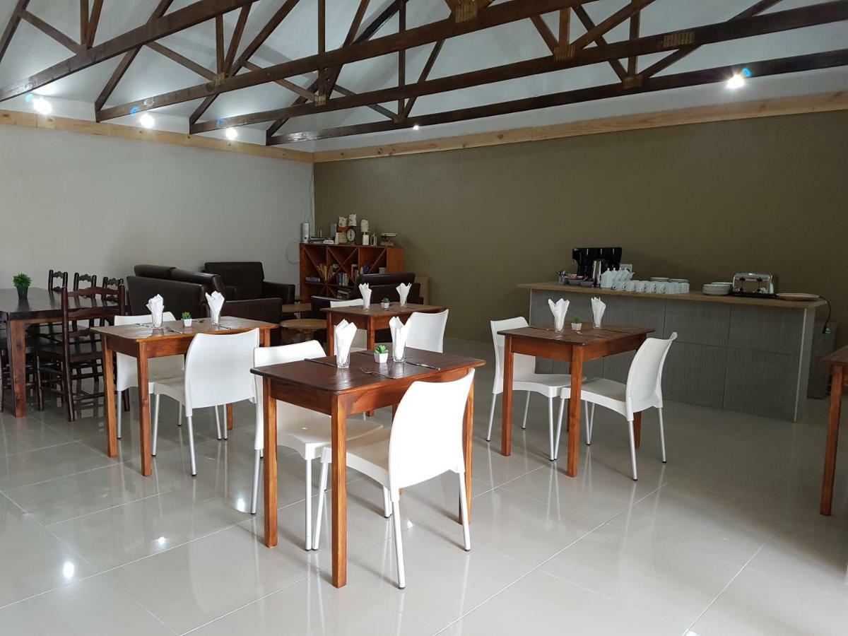 Azaria Guesthouse สเวลเลนดาม ภายนอก รูปภาพ